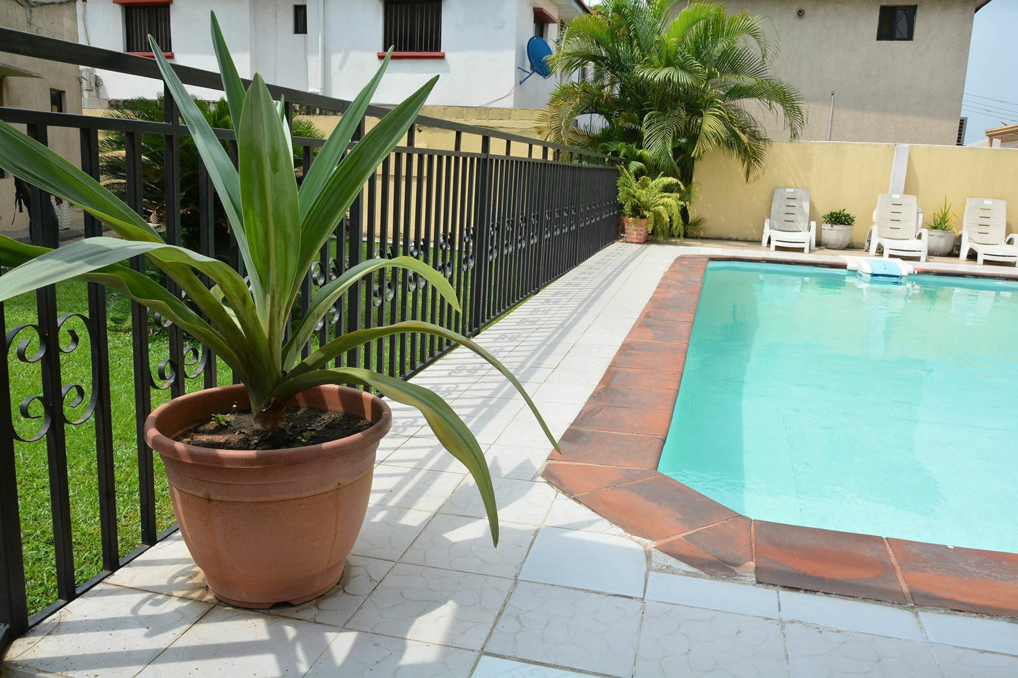 Flat 7 A And B Hotel Lagos Exterior photo